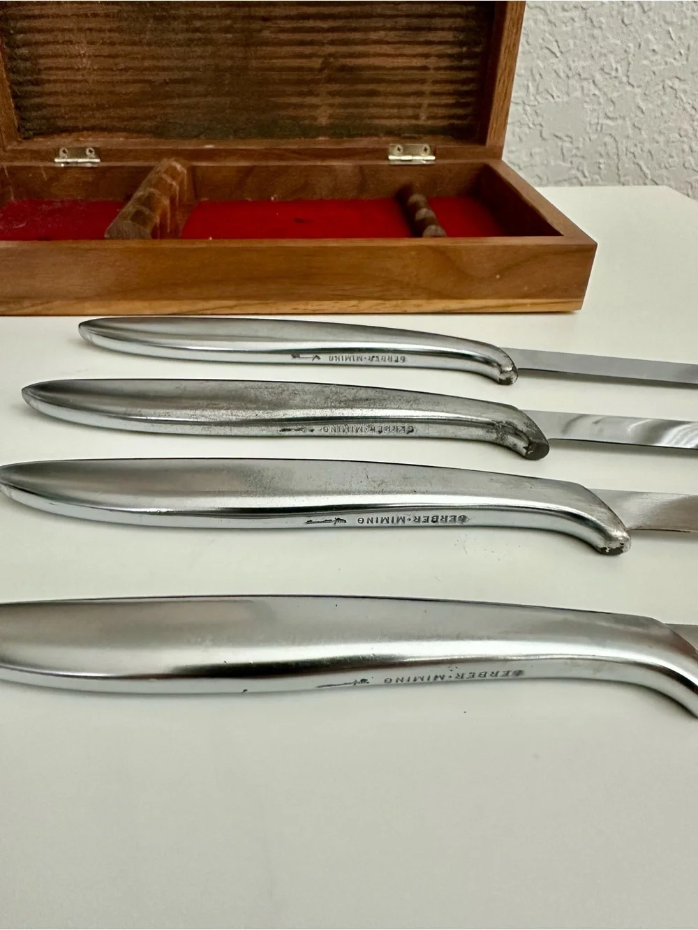 Vintage Gerber Miming Legendary Blades-Steak Knives-Set of 4-Original Walnut Box